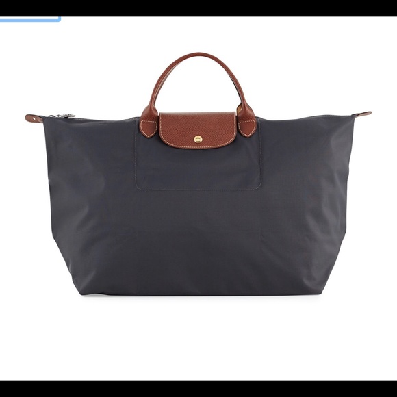 longchamp duffle
